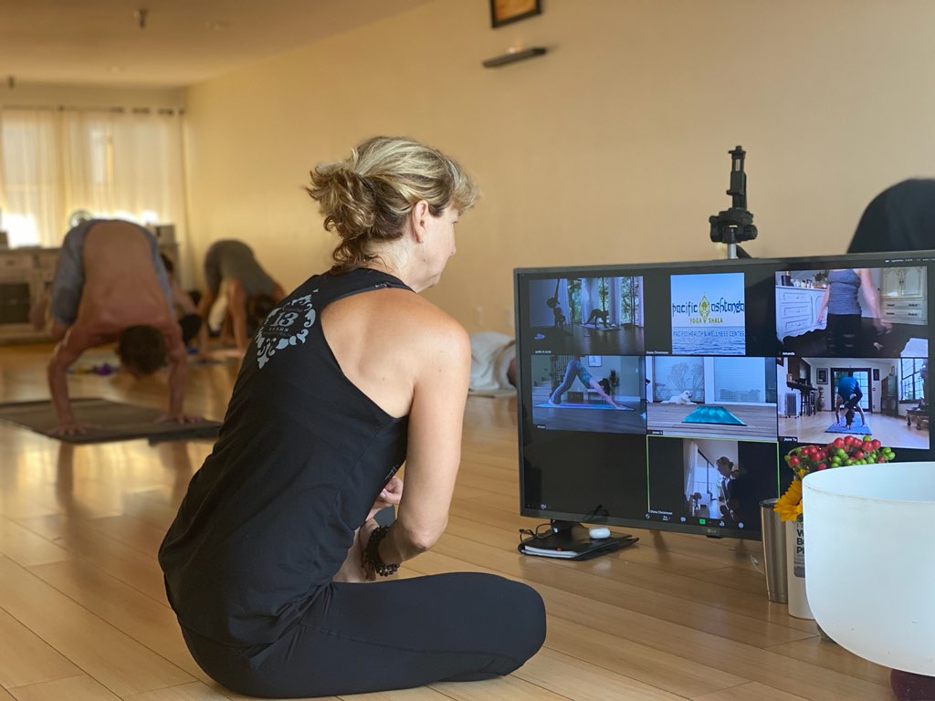 Online Yoga Classes with Diana Christinson